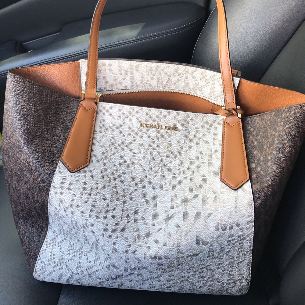 Michael Kors Tote